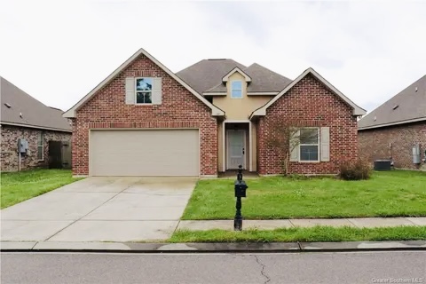 241 Madison Crossing