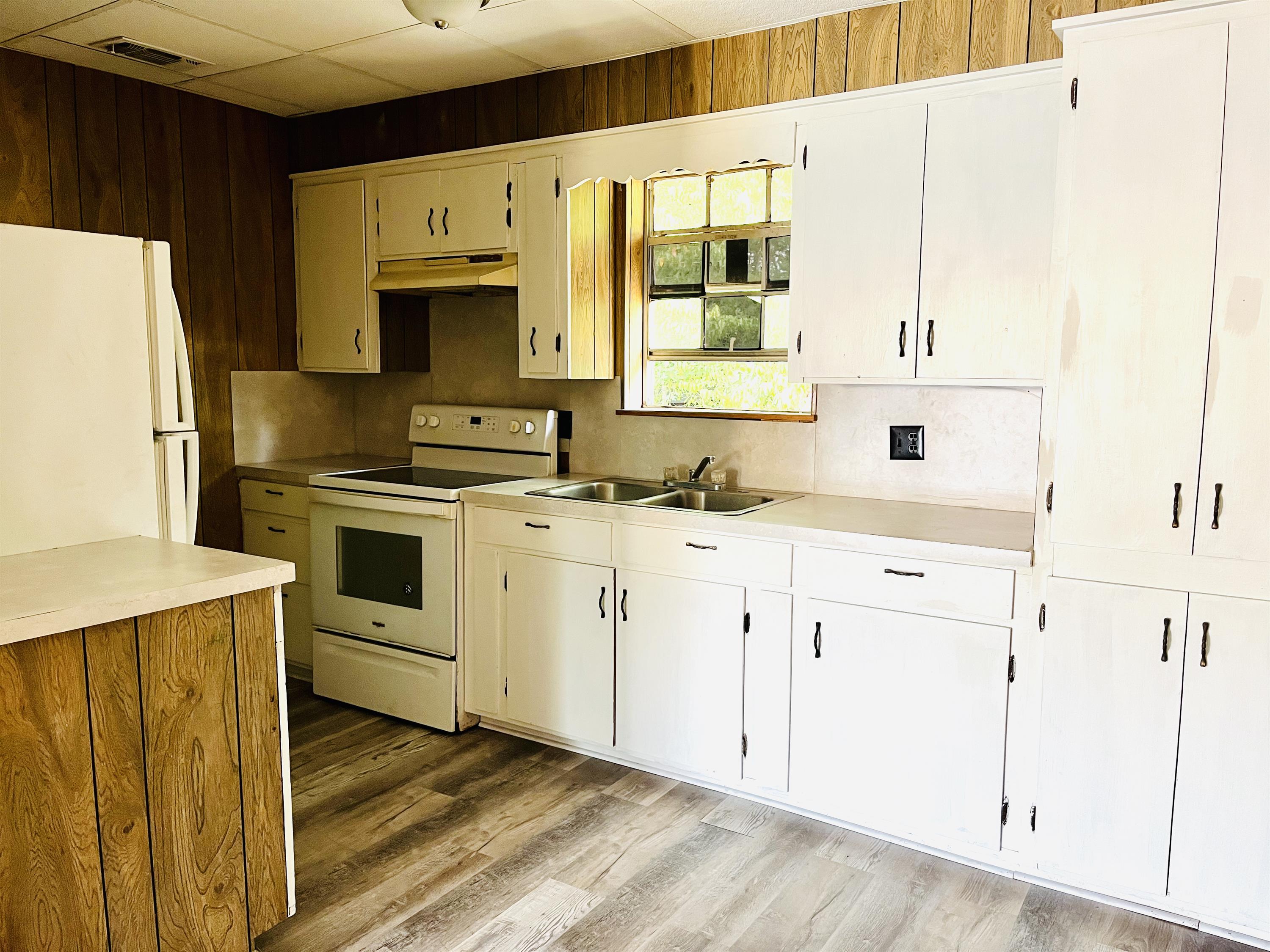 1104 Halsey Street - 5